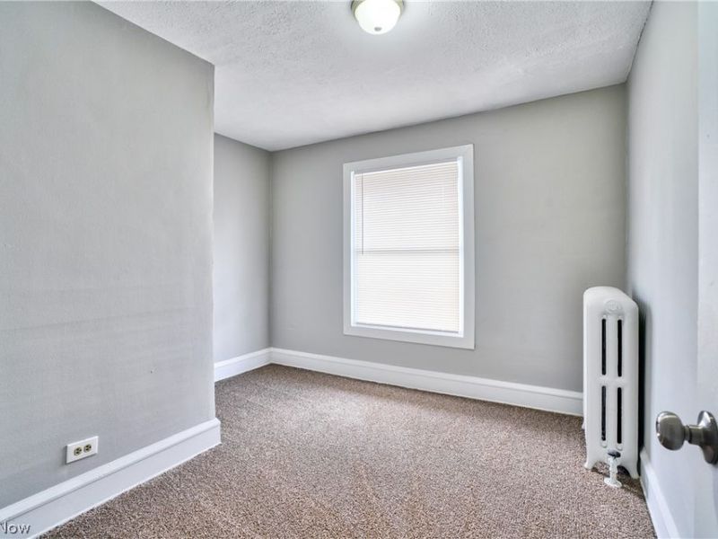 2215 W 105th Street, Cleveland, OH 44102 Photo 12