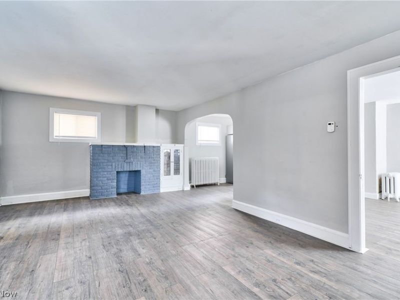 2215 W 105th Street, Cleveland, OH 44102 Photo 3