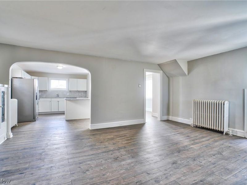 2215 W 105th Street, Cleveland, OH 44102 Photo 4