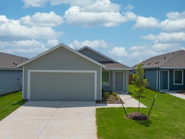 221 Poplar Place, Wilmer, TX 75141