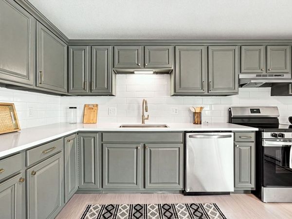 283 Fuller Rd, Unit K, Chicopee, MA 01020