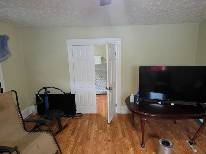 6811 Worley Avenue, Cleveland, OH 44105 Photo 23