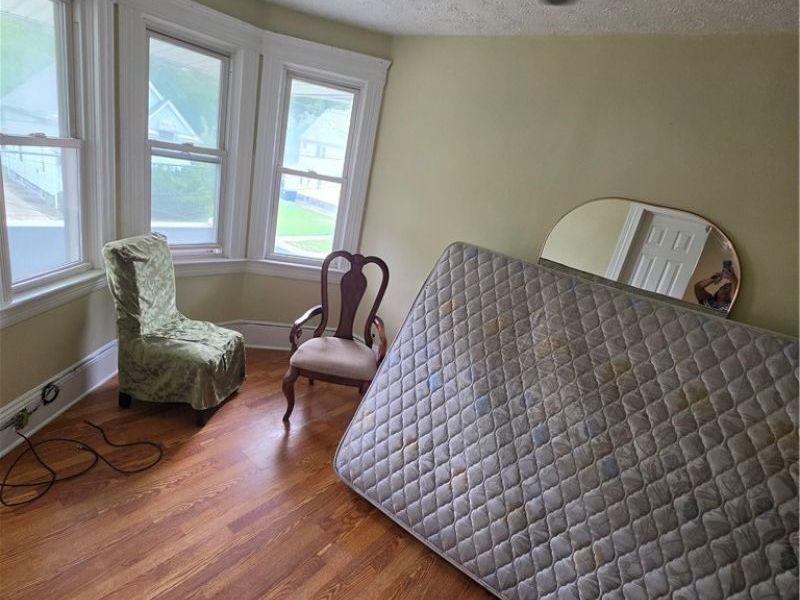 6811 Worley Avenue, Cleveland, OH 44105 Photo 24