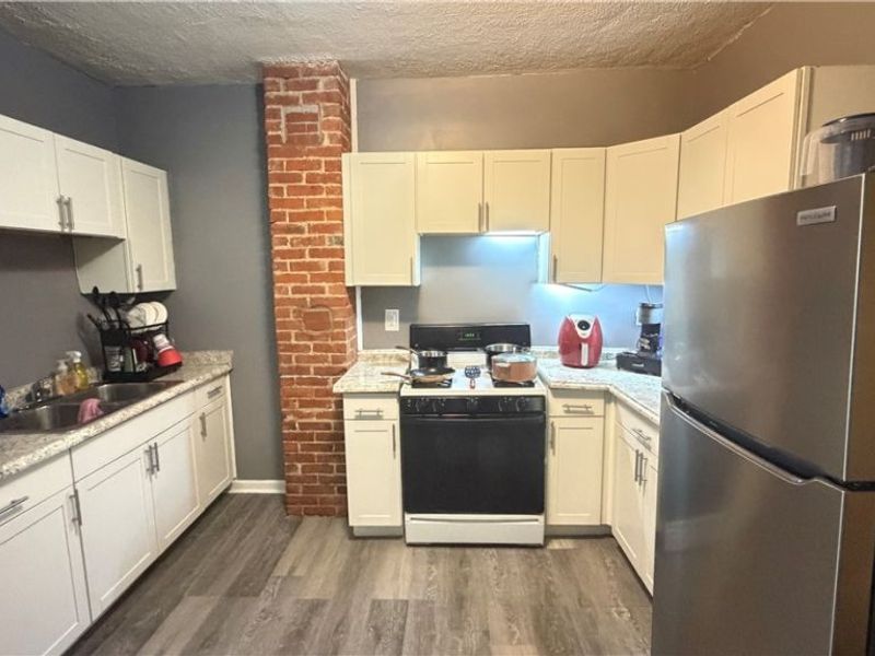 2193 W 104th Street, Cleveland, OH 44102 Photo 6