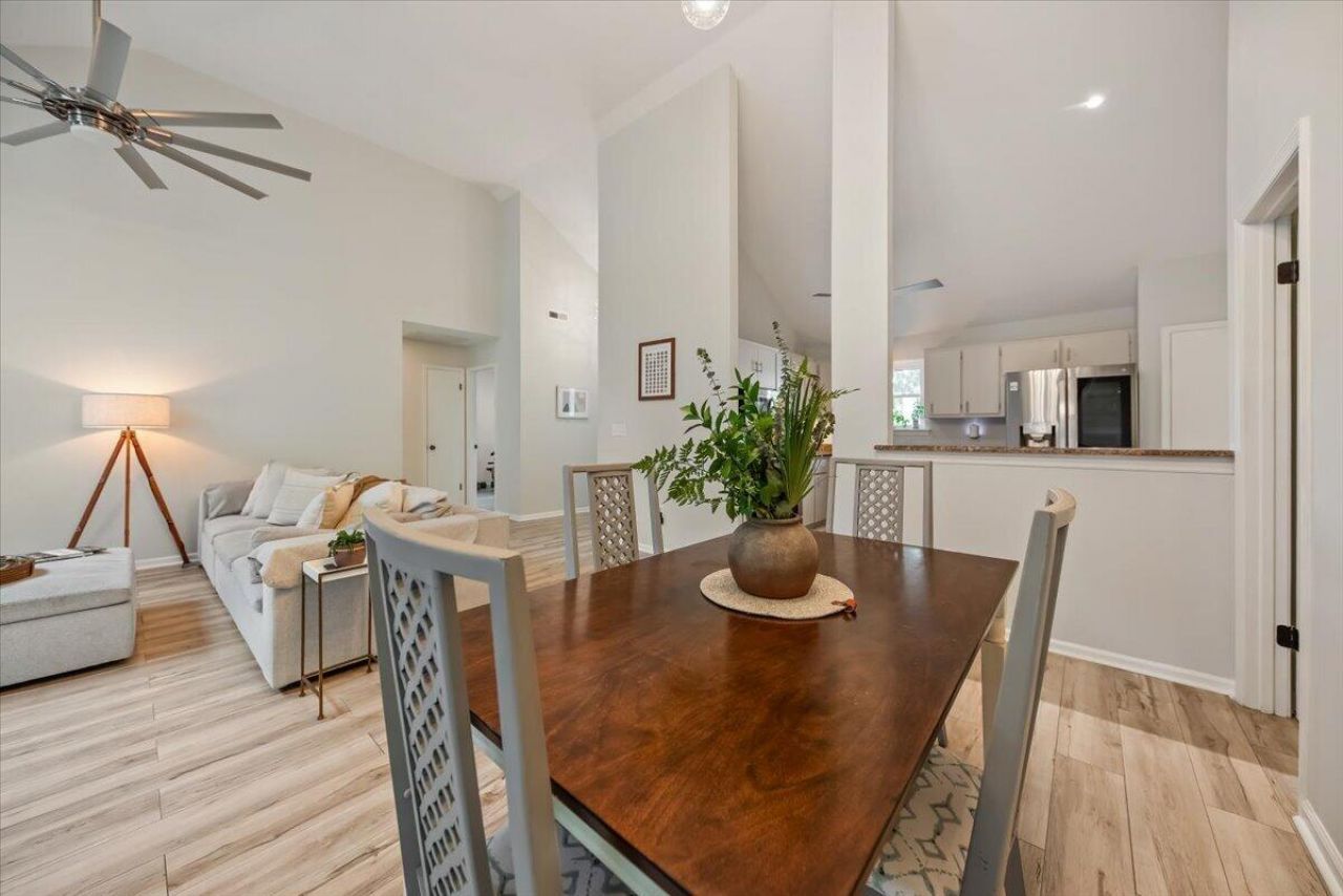 839 Ramblewood Circle Photo 6