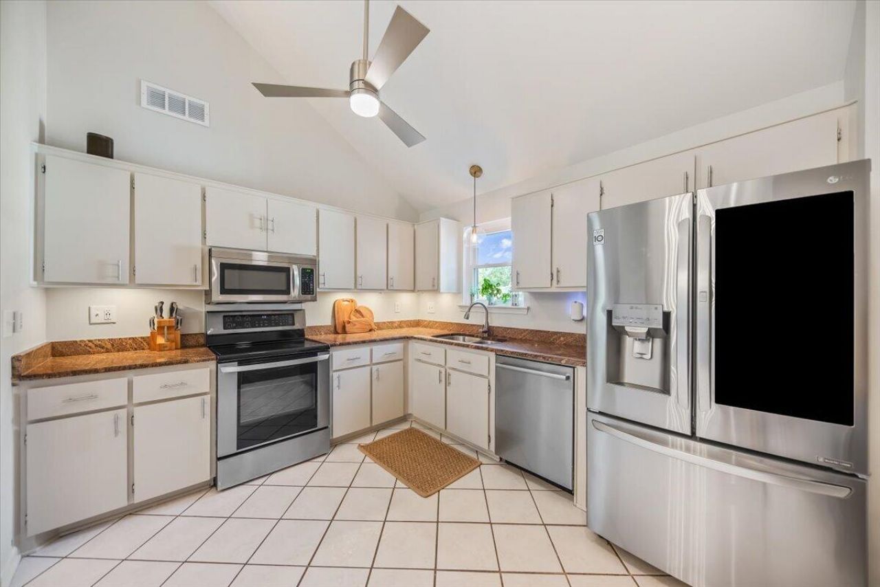 839 Ramblewood Circle Photo 9
