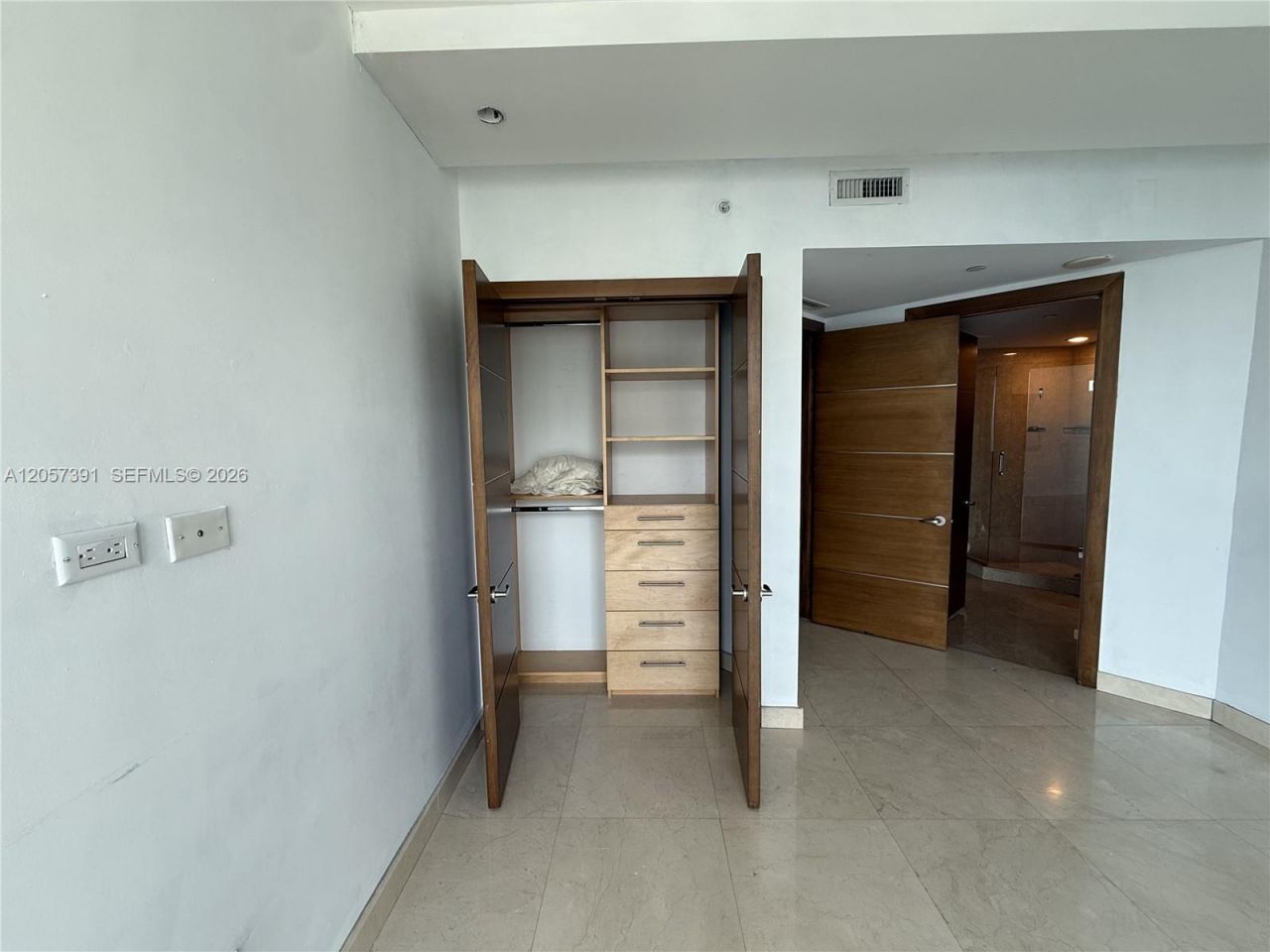 1331 Brickell Bay Dr , Unit 2801, Miami, FL 33131 Photo