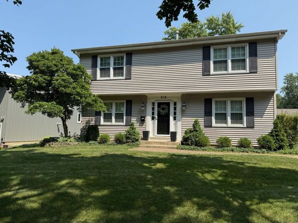 216 S 15th Street , St. Charles, IL 60174