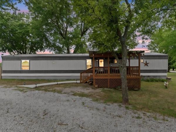845 S Carriage Drive, Deepwater, MO 64740