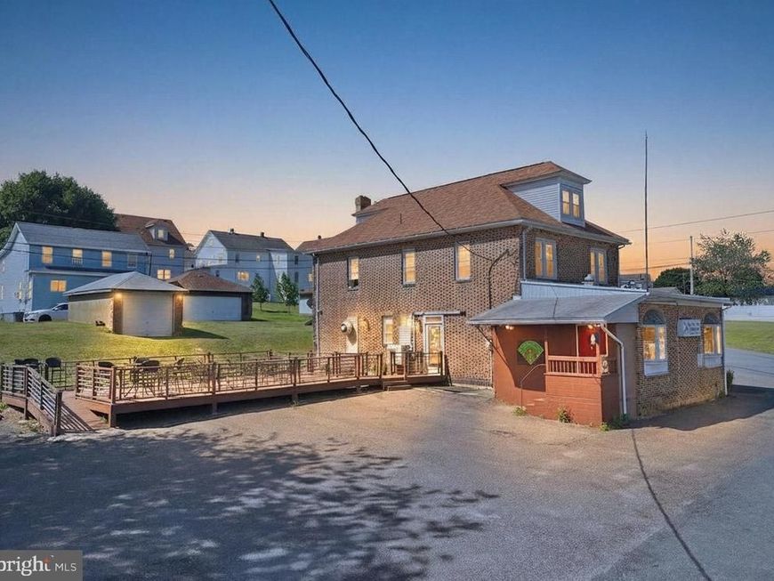 10 E Lehigh Street, Summit Hill, PA 18250 Main Photo