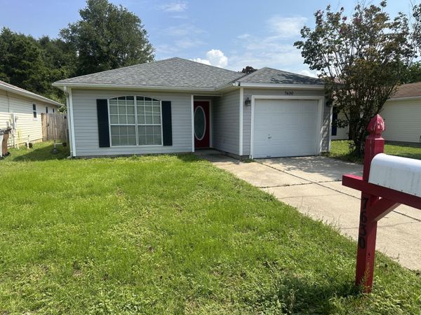 7630 Chablis Circle, Navarre, FL 32566