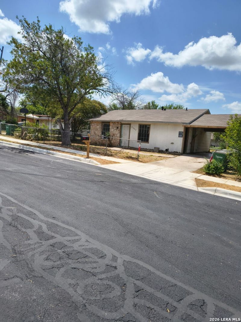5322 Indian Pipe St, San Antonio, TX 78242 Main Photo