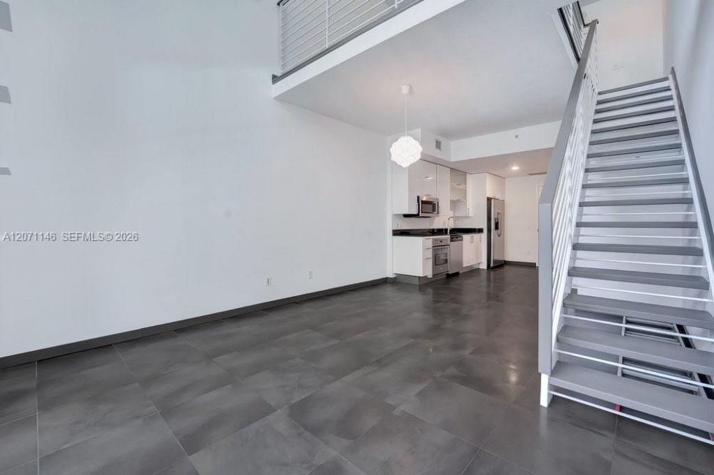 60 SW 13th St , Unit 1402, Miami, FL 33130 Photo