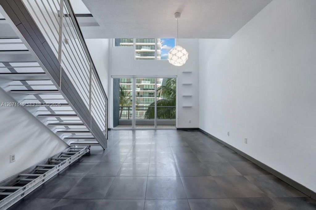 60 SW 13th St , Unit 1402, Miami, FL 33130 Photo