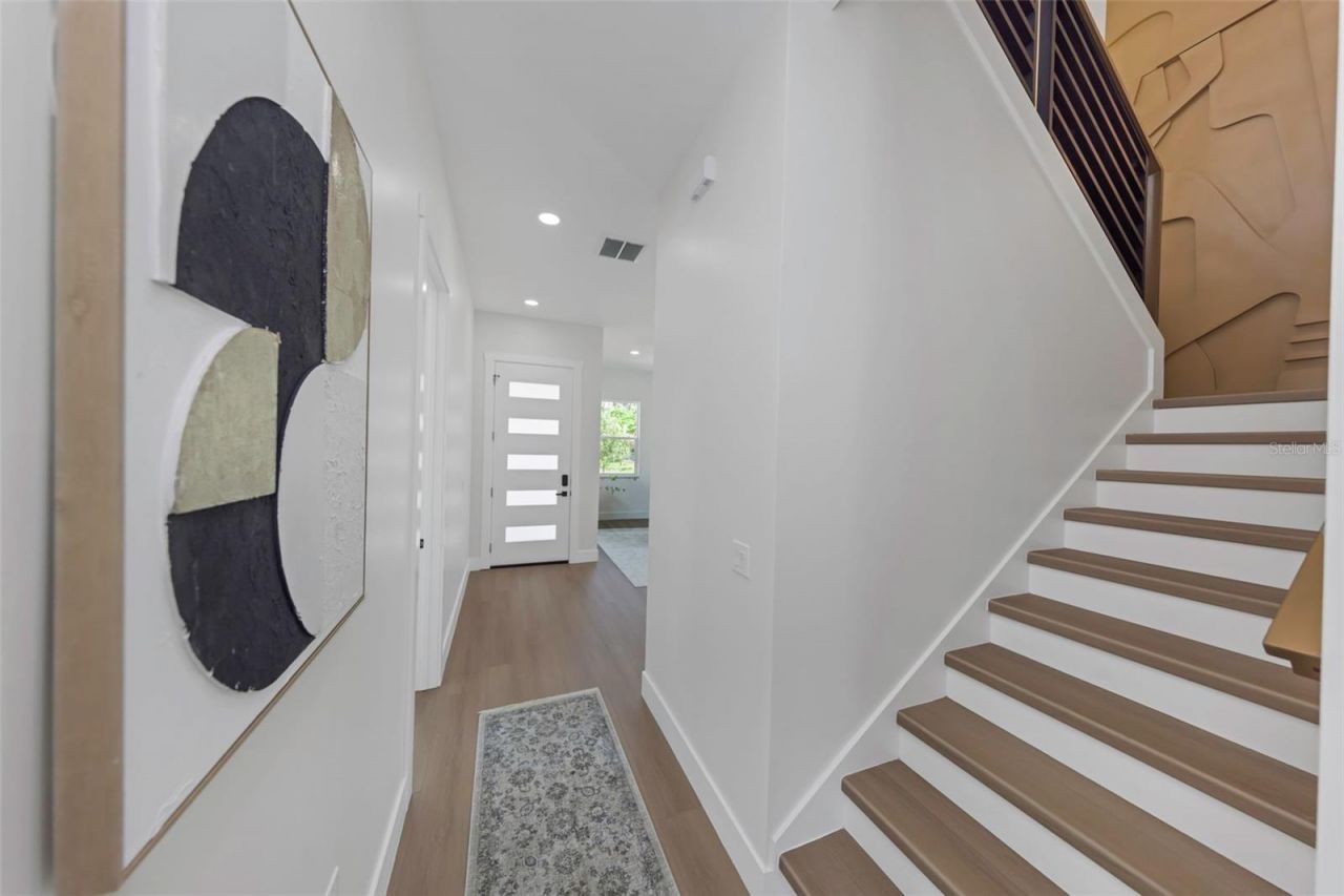 617 Folsom Street S, Saint Petersburg, FL 33707 Photo