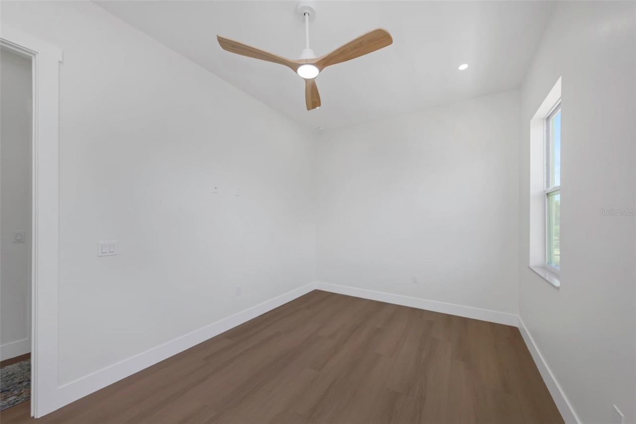 617 Folsom Street S, Saint Petersburg, FL 33707 Photo