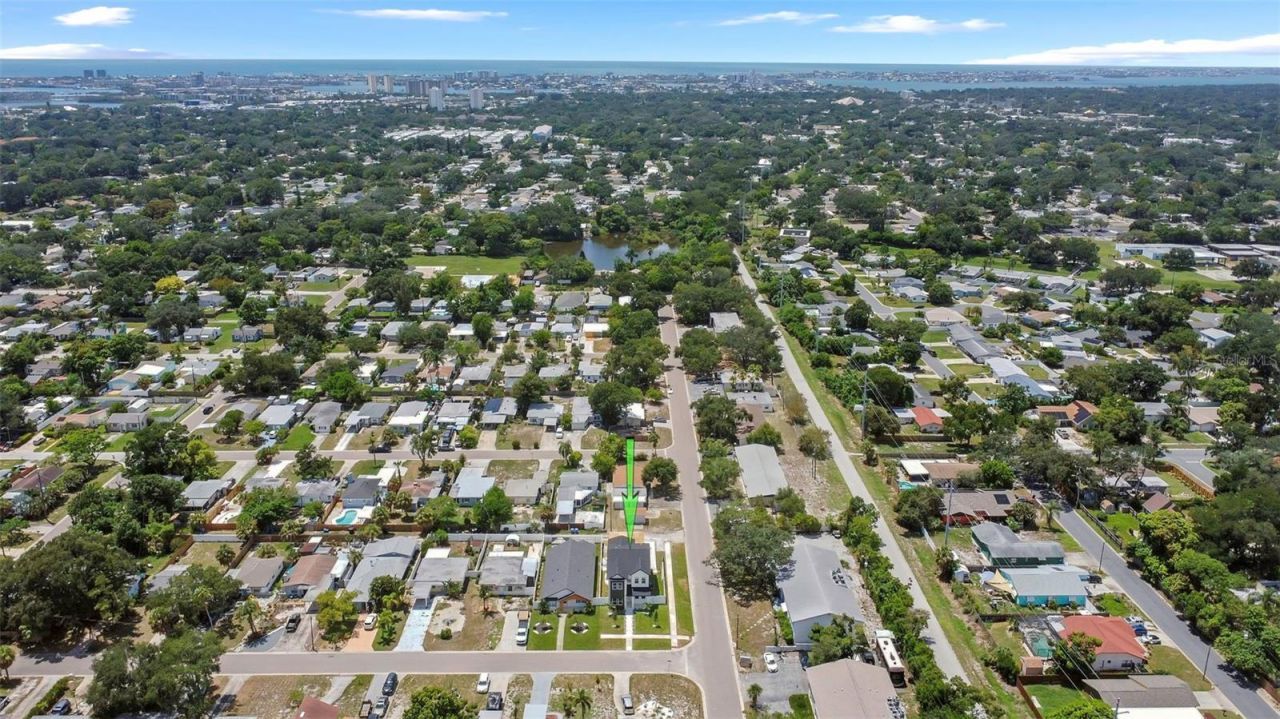 617 Folsom Street S, Saint Petersburg, FL 33707 Photo