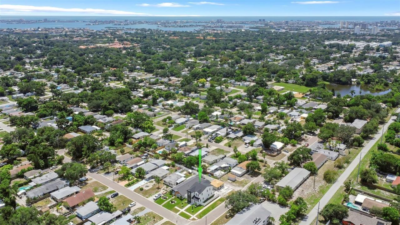 617 Folsom Street S, Saint Petersburg, FL 33707 Photo