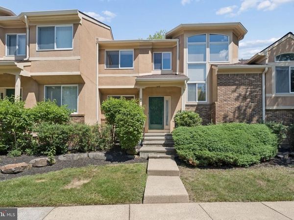 41 KINGSLAND CIRCLE, MONMOUTH JUNCTION, NJ 08852