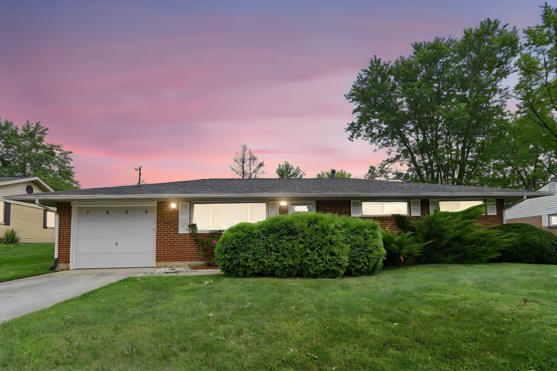 7054 Shaulis Drive, Reynoldsburg, OH 43068 Main Photo