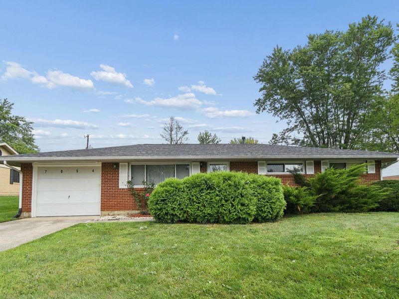 7054 Shaulis Drive, Reynoldsburg, OH 43068 Photo 2