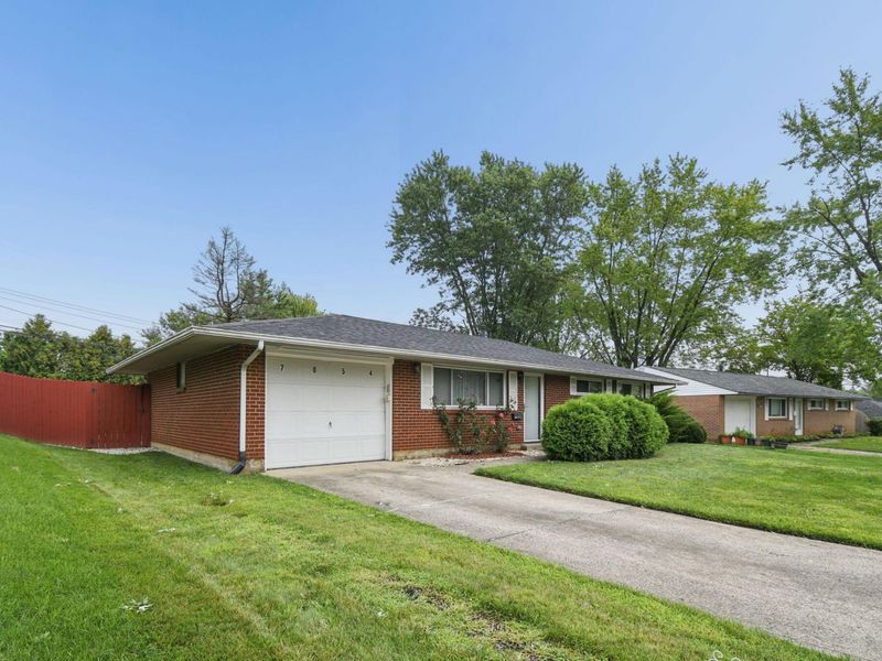 7054 Shaulis Drive, Reynoldsburg, OH 43068 Photo 3