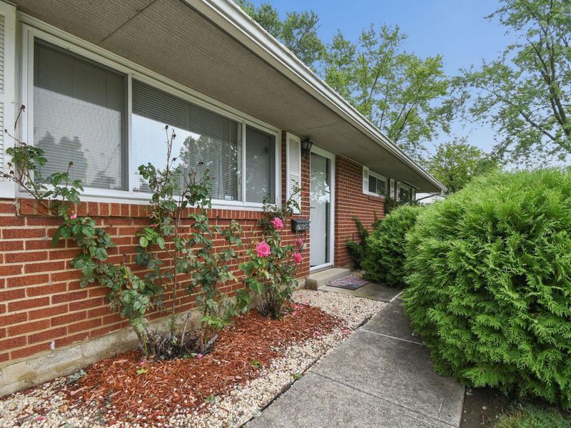 7054 Shaulis Drive, Reynoldsburg, OH 43068 Photo 4