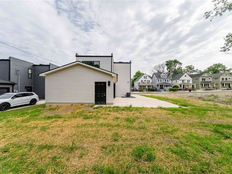 1866 Woodlawn Avenue, East Cleveland, OH 44106 Photo 7