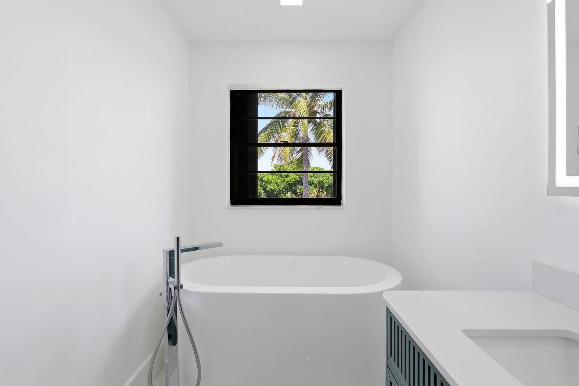 1222 Hillsboro Mile, Unit 15, Hillsboro Beach, FL 33062 Photo