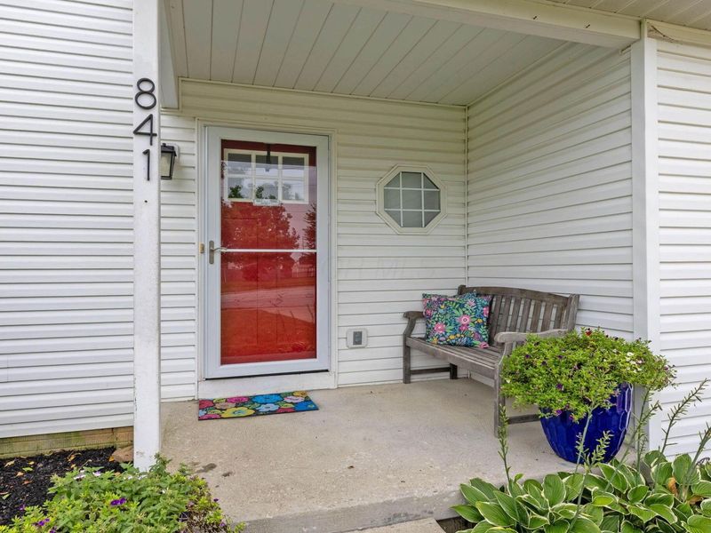 841 Lakeway Court W, Westerville, OH 43081 Photo 4