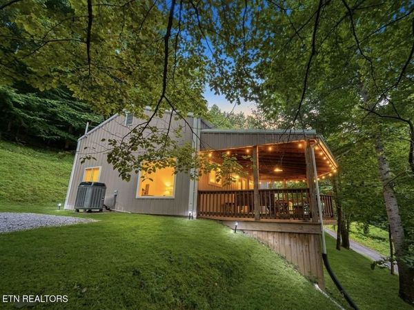 2808 Cave Springs Rd, Dryden, VA 24243