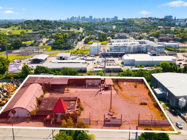 900 44th Ave N, Nashville, TN 37209