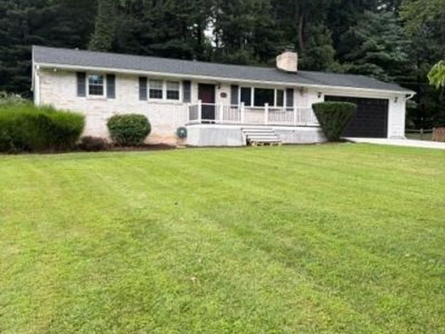 10782 W Crestview Lane, Laurel, MD 20723 Main Photo