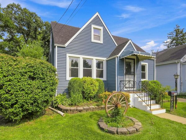 3905 Custer Avenue , Lyons, IL 60534