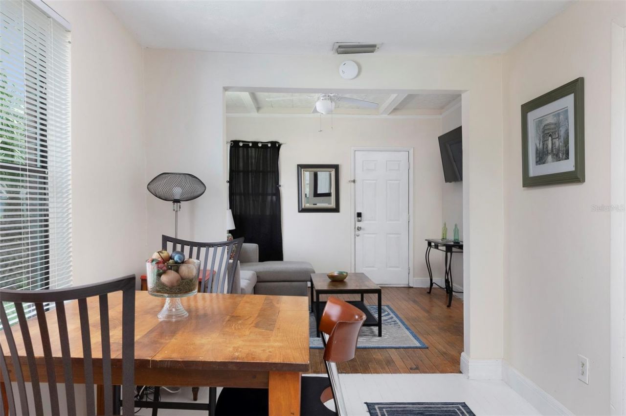 3860 Burlington Avenue N, Saint Petersburg, FL 33713 Photo