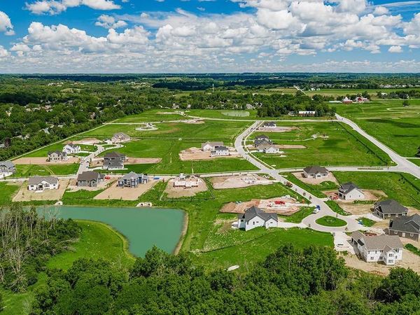 10019 N MIGRATORY LANE, Unit Lt52, Mequon, WI 53097