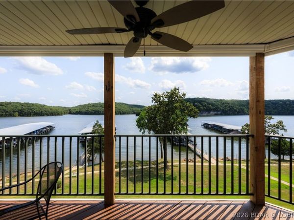 549 Park Place Drive, Unit 3D, Kaiser, MO 65047