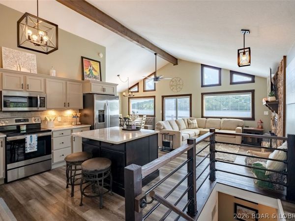 1100 Fontana Lane, Linn Creek, MO 65052