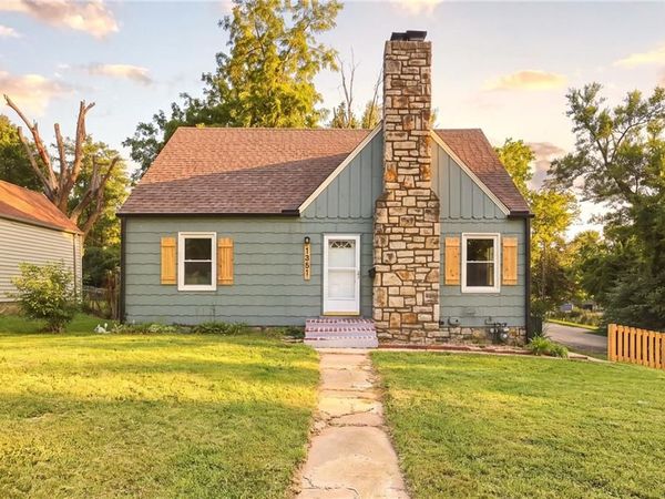 1301 E 80th Street, Kansas City, MO 64131