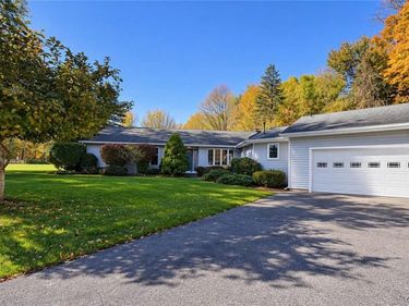 6481 N Manlius Road, Kirkville, NY 13082