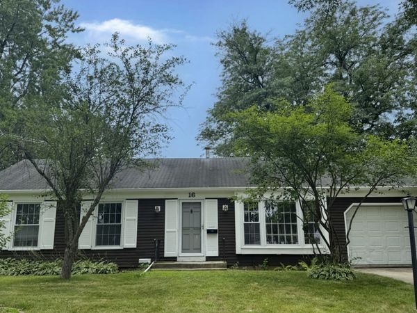16 Somerset Road , Montgomery, IL 60538
