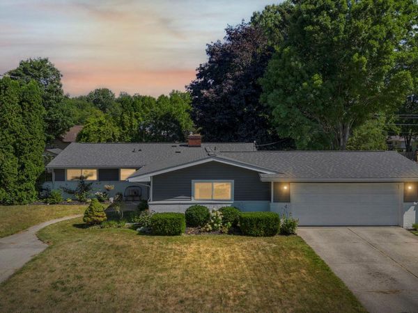 9194 Oakview Drive, Swartz Creek, Mi 48473