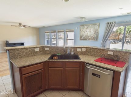 8930 Grisom Way, Reno, NV 89506 Photo