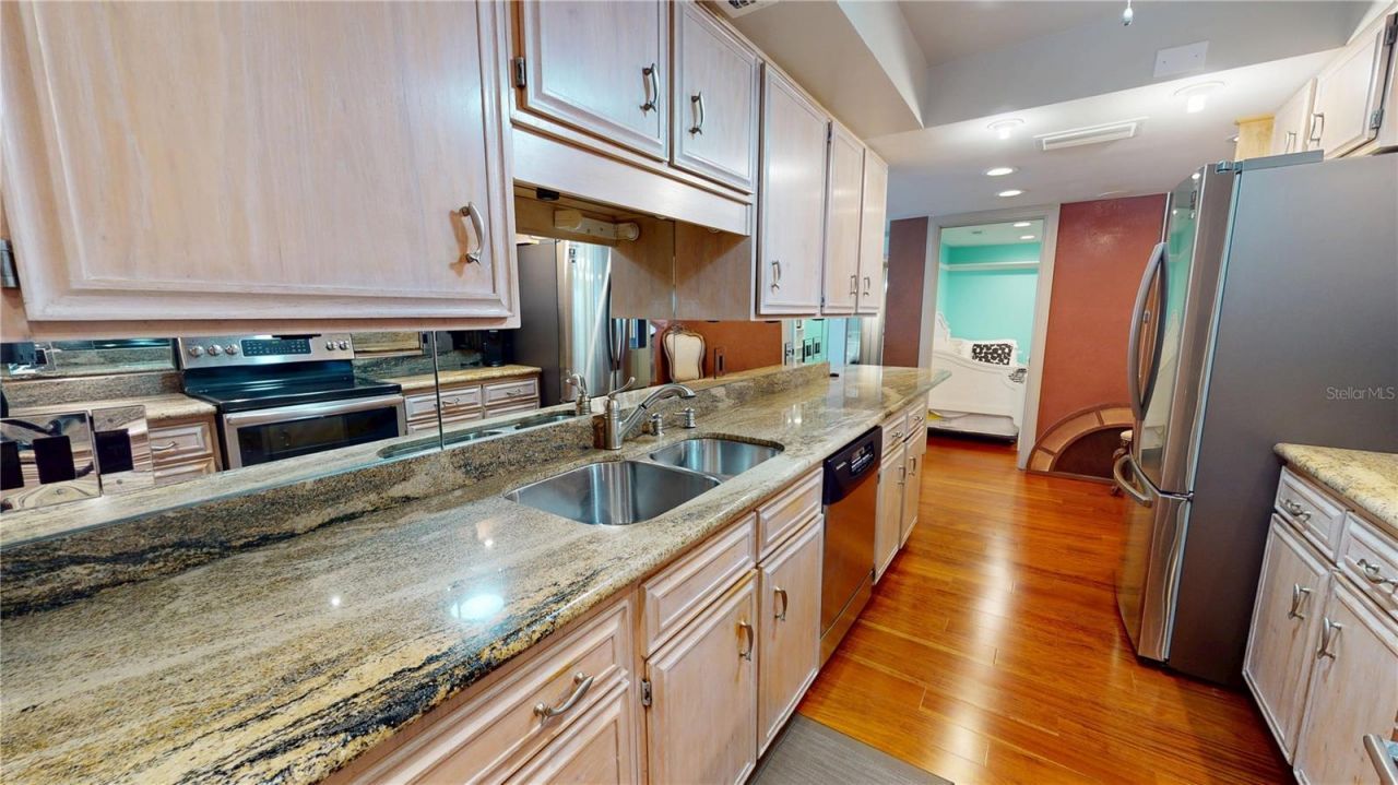 1750 Benjamin Franklin Drive , Unit B, Sarasota, FL 34236 Photo