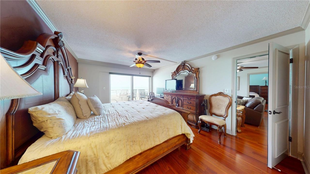 1750 Benjamin Franklin Drive , Unit B, Sarasota, FL 34236 Photo