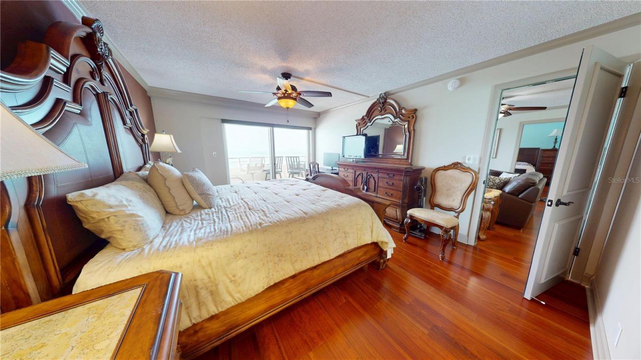 1750 Benjamin Franklin Drive , Unit B, Sarasota, FL 34236 Photo