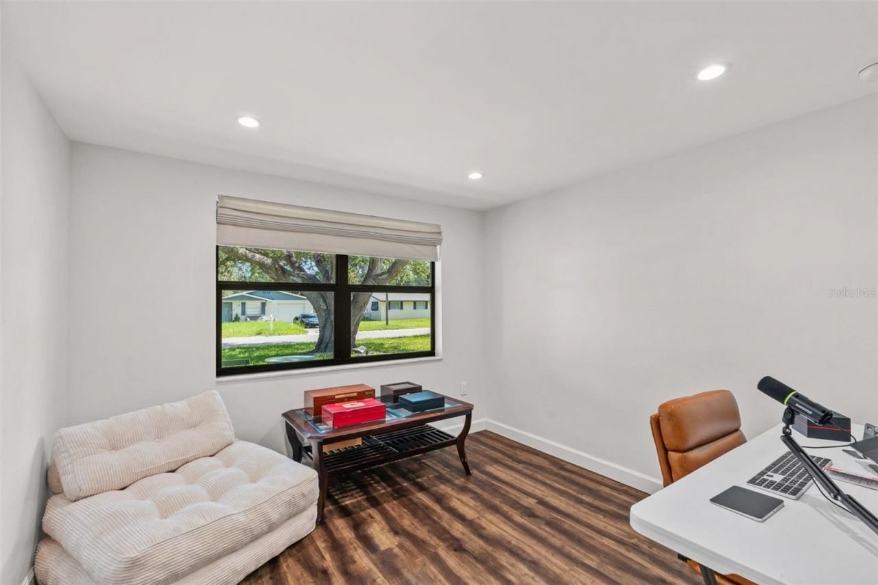 2874 Davis Boulevard , Sarasota, FL 34237 Photo