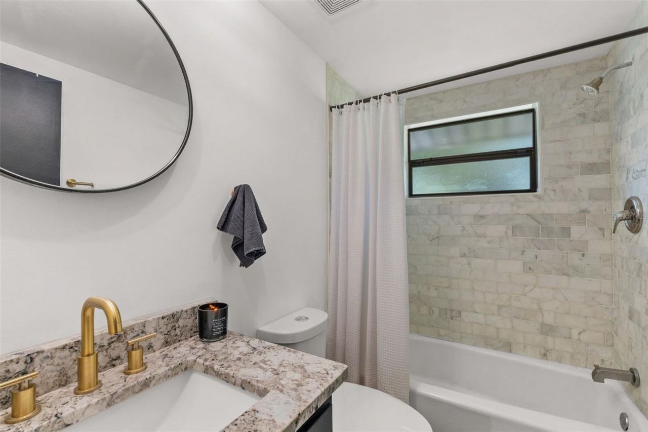 2874 Davis Boulevard , Sarasota, FL 34237 Photo
