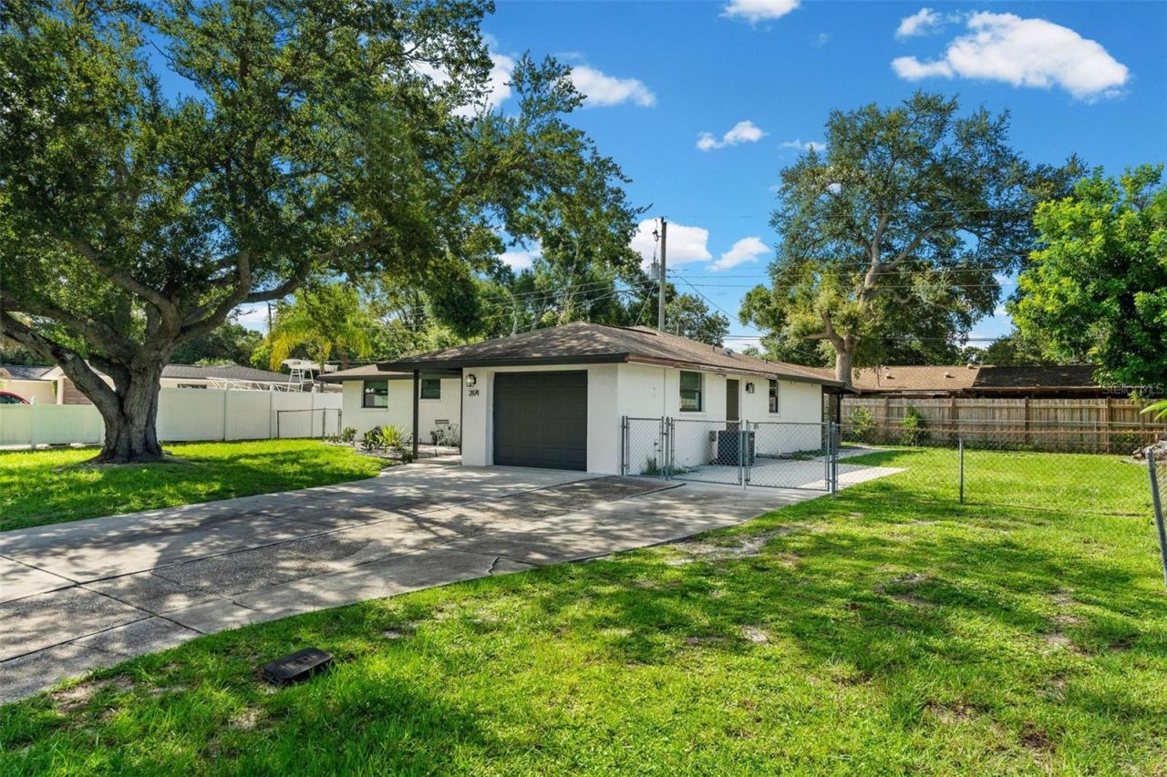 2874 Davis Boulevard , Sarasota, FL 34237 Photo