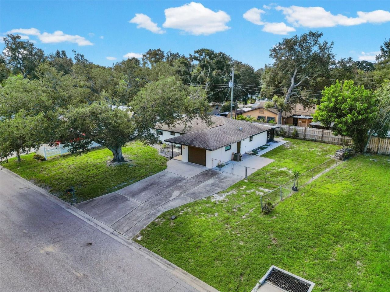 2874 Davis Boulevard , Sarasota, FL 34237 Photo